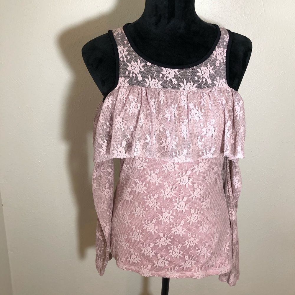 Lacey Cold Shoulder Top in Blush Lace, Size M